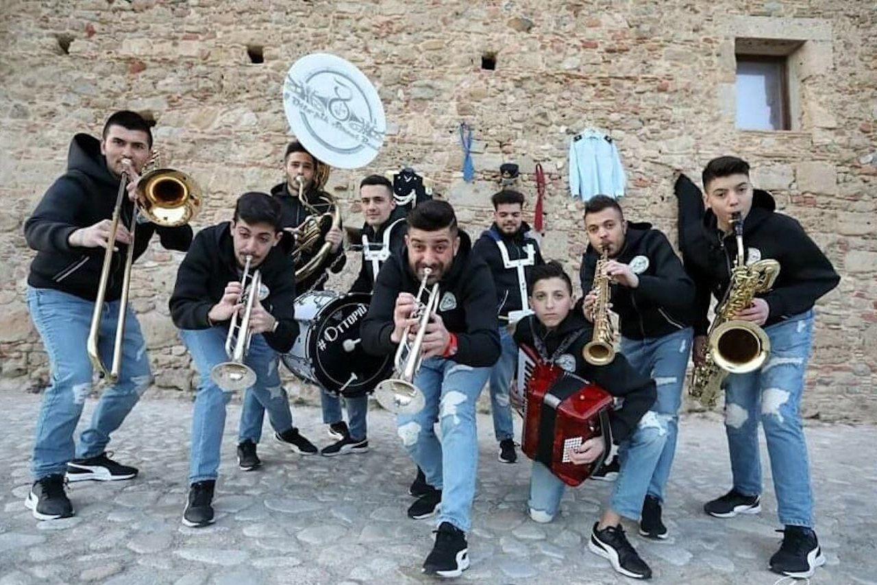 16 SETTEMBRE OTTOPIU STREETBAND